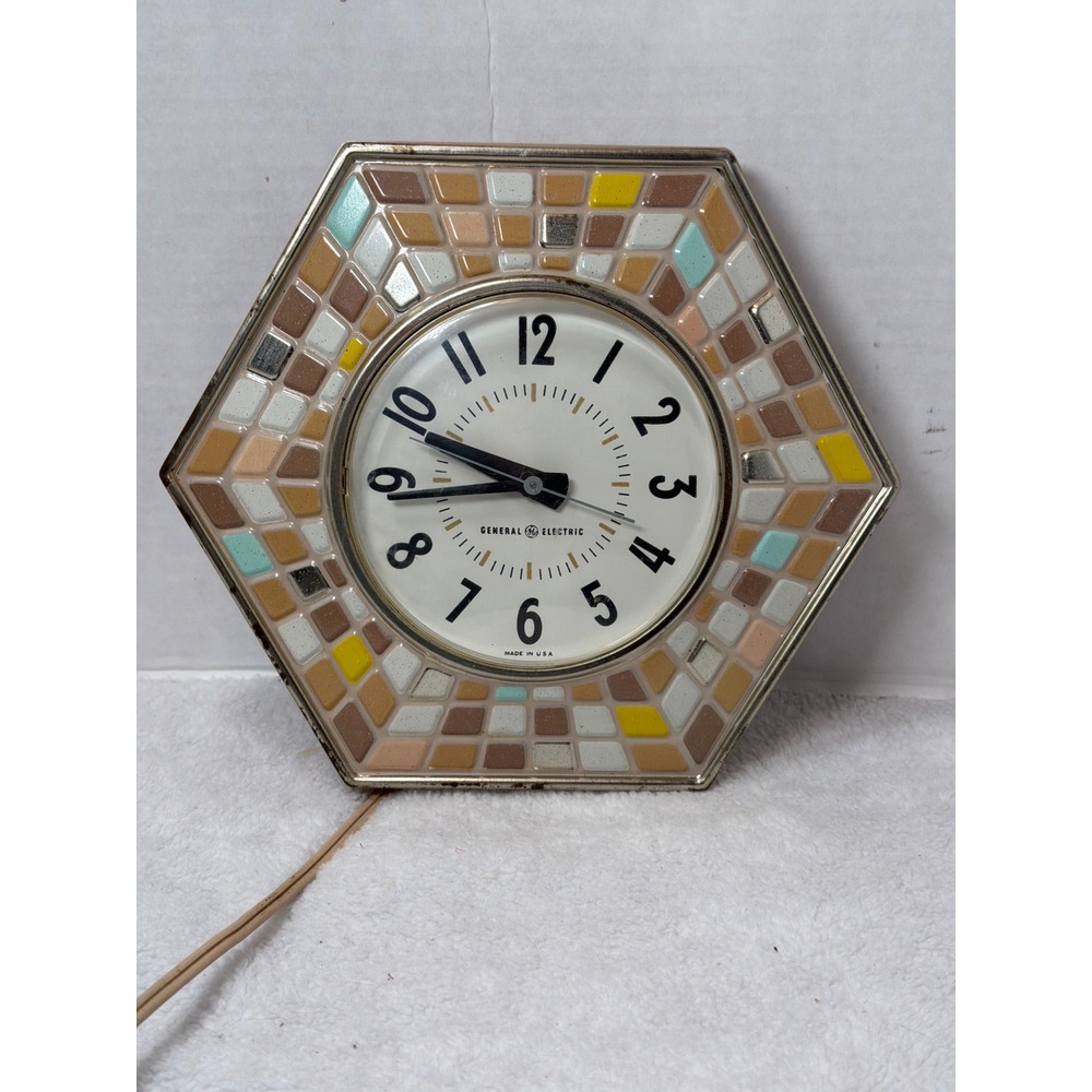 Vintage General Electric Wall Clock Multi Mosaic Tile Hexagon MCM 2118 A